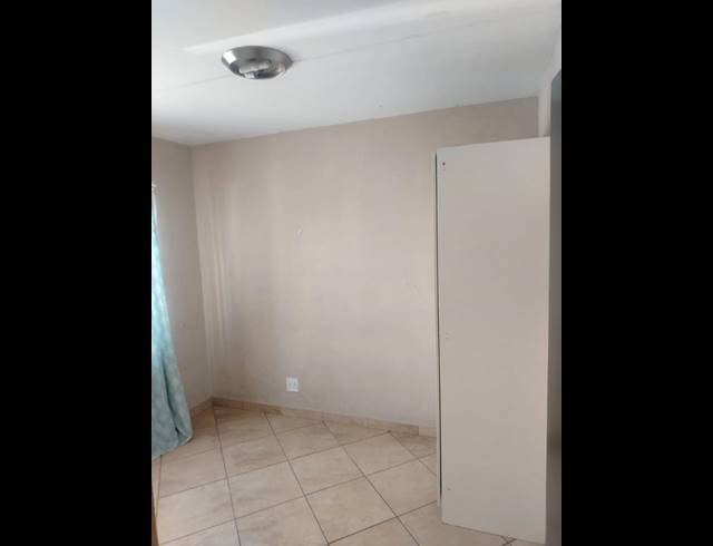 3 BEDROOM APARTMENT FOR SALE IN JABULANI